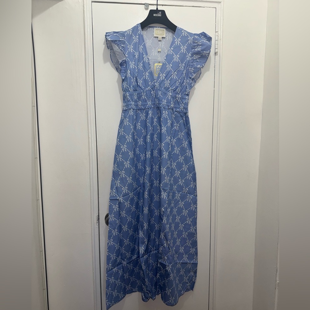 SAIL TO SABLE
Flutter Sleeve Bow Printed Maxi Dress size M - Picture 3 of 7